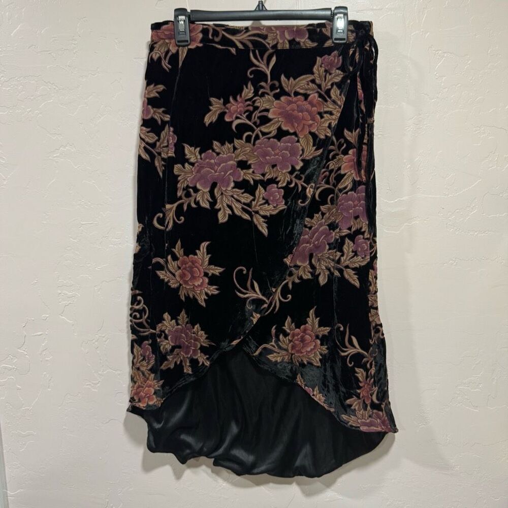 Miami by Francescas Black Velvet Floral High Low Skirt